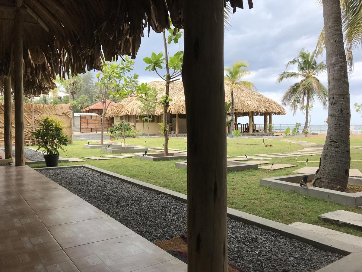 Royal Beach Arugam Bay Esterno foto